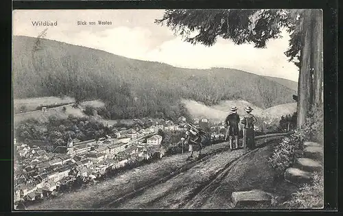 AK Wildbad, Blick von Westen, Wanderer