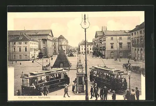 AK Karlsruhe, Marktplatz mit Strassenbahn