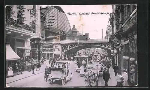 AK Berlin, Stadtverkehr am Bahnhof Friedrichstrasse