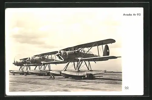 AK Wasserflugzeuge Arado Ar 95 am Boden