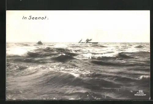 AK In Seenot, abgestürztes Wasserflugzeug im Meer