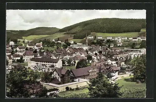 AK Furtwangen i. Schwarzwald, Ortsansicht mit Kirche