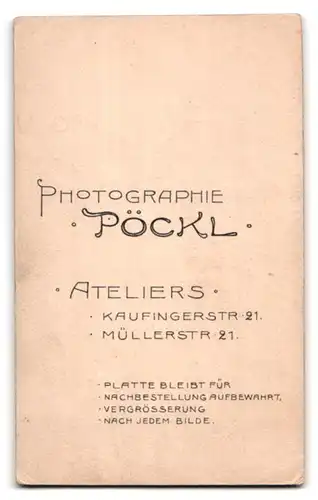 Fotografie Atelier Pöckl, München, Müllerstrasse 21, paussbackiger Bub in Tracht