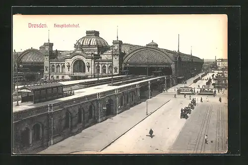 AK Dresden, Hauptbahnhof mit Strassenbahn