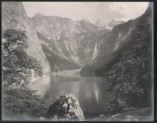 Fotografie Würthle & Sohn, Salzburg, Ansicht Schönau am Königssee, Obersee mit Alpenmassiv, Fotografenstempel