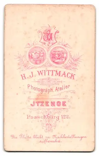 Fotografie H. J. Wittmack, Itzehoe, Paaschburg 122, Portrait junger Mann in modischer Kleidung
