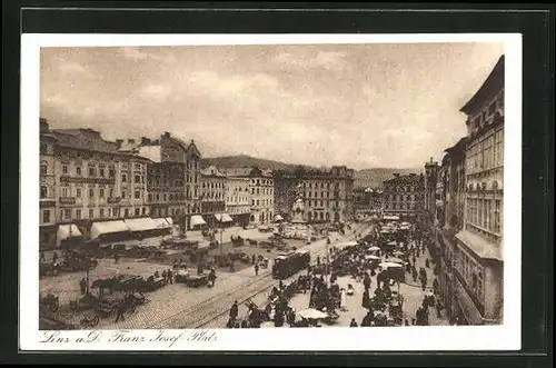 AK Linz a. D., Franz Josef-Platz mit Strassenbahn