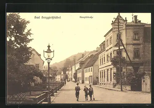 AK Berggiesshübel, Blick in die Hauptstrasse