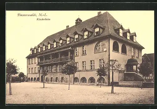 AK Finsterwalde, Kinderheim mit Balkon