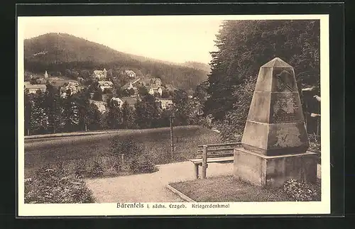 AK Bärenfels / Sächs. Erzgebirge, Kriegerdenkmal mit Ortsansicht
