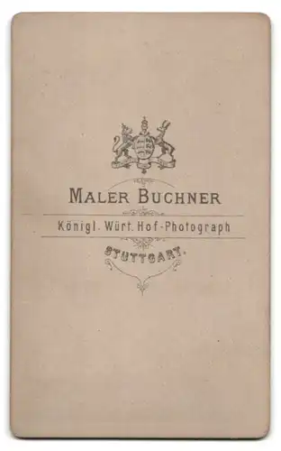 Fotografie Maler Buchner, Stuttgart, Portrait junge Dame im hübschen Kleid