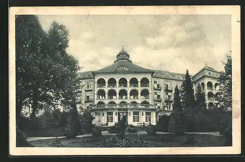 AK Bad Gräfenberg, Priessnitzsanatorium mit Garten