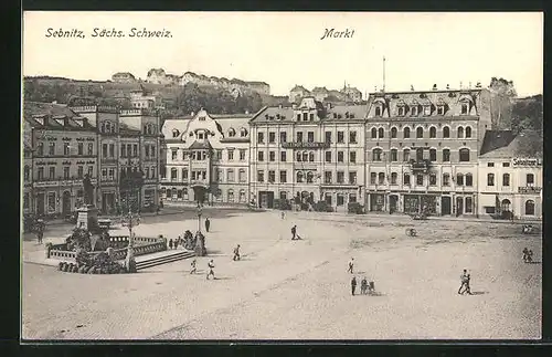 AK Sebnitz, Marktplatz mit Denkmal