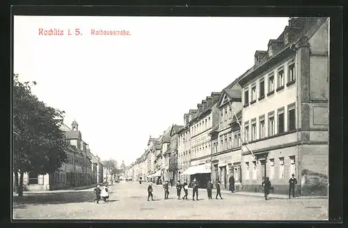 AK Rochlitz i. S., Rathausstrasse mit Geschäften