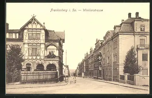 AK Frankenberg i. Sa., Winklerstrasse mit Fachwerkhaus