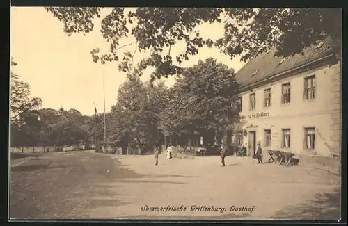 AK Grillenburg, Strassenpartie mit Gasthof zu Grillenburg