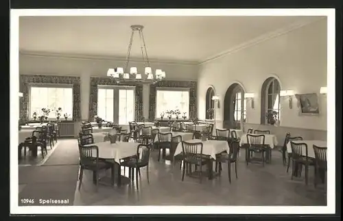 AK Oberstdorf i. Allgäu, Nebelhorn-Hotel mit Speisesaal