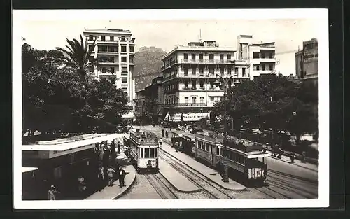 AK Oran, Place du Marechal Foch et la Station des Tramways