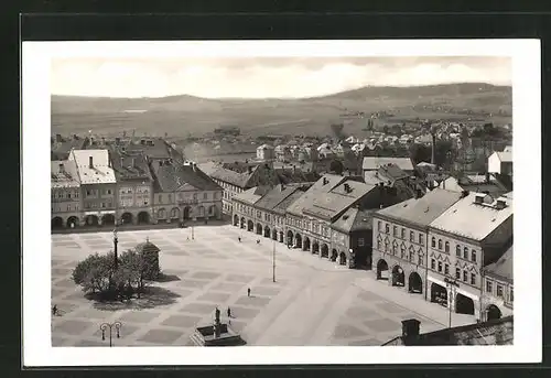 AK Jitschin / Gitschin / Jicin, Stadtplatz aus der Vogelschau