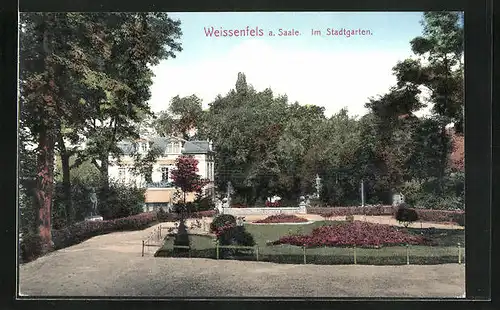 AK Weissenfels / Saale, im Stadtgarten
