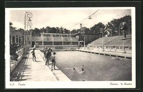 AK Tunis, Piscine, le bassin