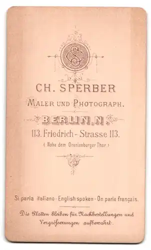 Fotografie Ch. Sperber, Berlin-N, Friedrich-Strasse 113, Portrait junge Dame im Kleid mit Spitzenkragen