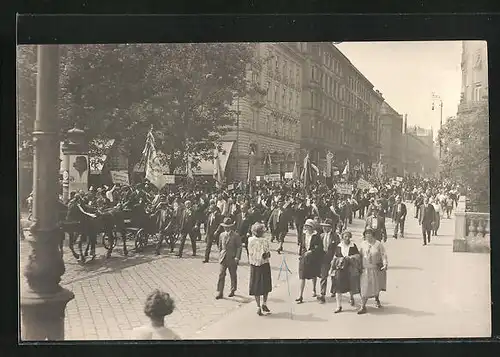 Foto-AK Wien, Sängergest, Festzug