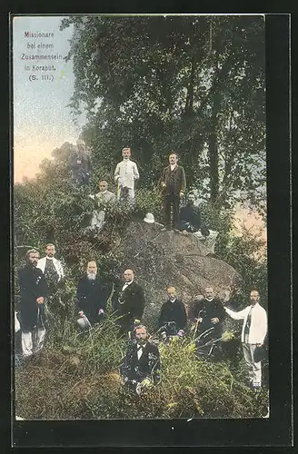 AK Koraput, Missionare bei einem Zusammensein