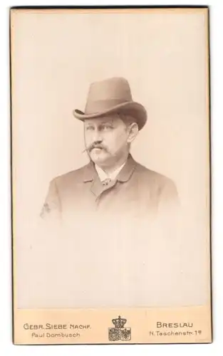 Fotografie Gebr. Siebe Nachf., Breslau-N., Taschenstrasse 1 B, Portrait bürgerlicher Herr mit Oberlippenbart