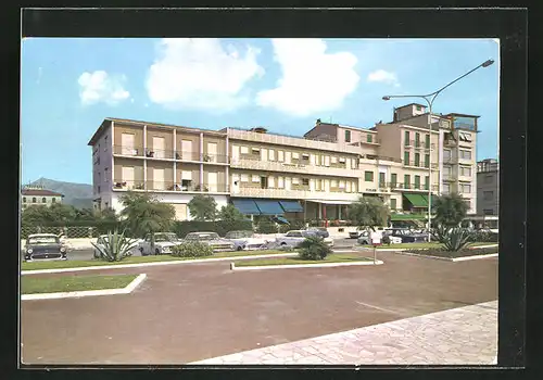 AK Lido di Camaiore, Europa Allee mit Hotel Milani