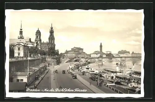 AK Dresden, An der Brühl`schen Terrasse mit Dampfern