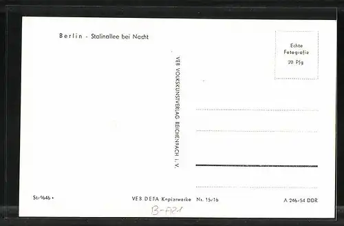 AK Berlin-Friedrichshain, Stalinallee bei Nacht