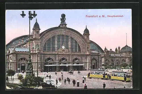 AK Frankfurt, Strassenbahn und Passanten vor dem Hauptbahnhof