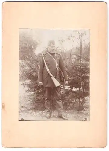 Fotografie Jäger Sachsen in Uniform mit Gewehr