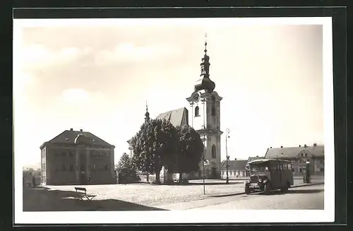 AK Uhlirske Janovice, Namesti