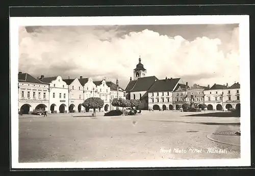 AK Nové Mesto n. Met., Námesti