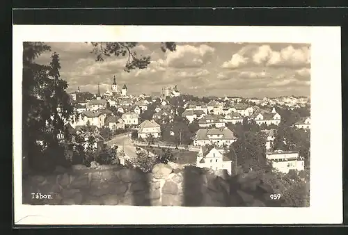 AK Tabor, Panorama mit Turm und Kirche