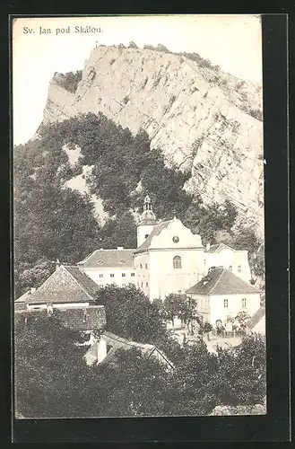 AK Sv. Jan pod Skálou, Kloster vor einer Felswand