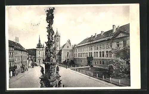 AK Teplitz Schönau / Teplice, Schlossplatz mit Kirche