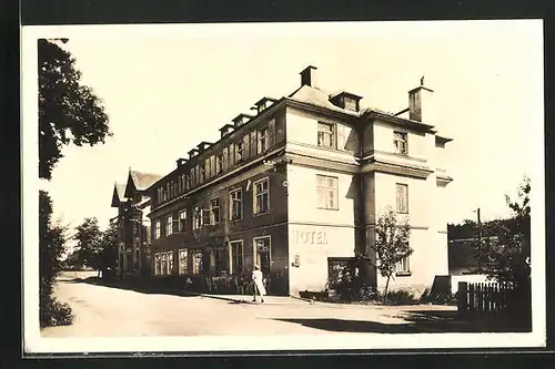 AK Konstantinovy Lázne, Hotel Jitrenka