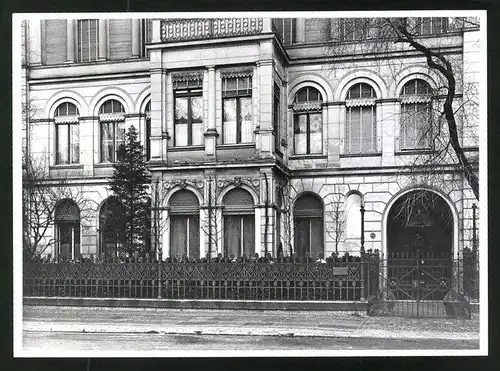 Fotografie unbekannter Fotograf, Ansicht Berlin-Mitte, Sommerstrasse 2, Geschäftshaus Deutsche Fensterglas AG