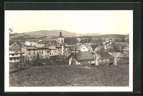 AK Jilemnice, Blick über die Dächer der Ortschaft