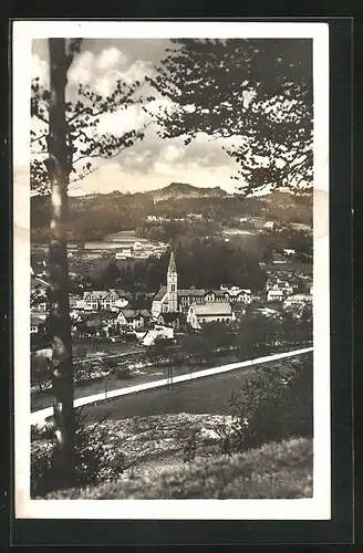 AK Velke Hamry, Blick von einer Hügelkuppe auf den Ort