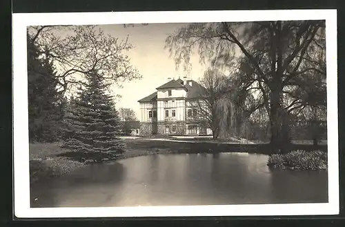 AK Miletin, Zamek, Schloss