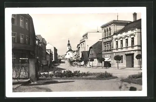 AK Neustadt a. d. Met / Nove Mesto n. Met, Strasse am Postamt