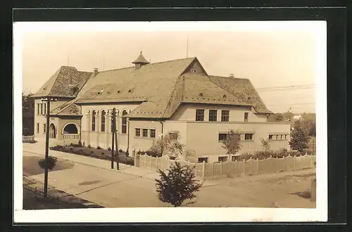 AK Novy Bydzov, Sokolovna, Schule