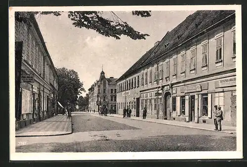 AK Josefstadt / Josefov / Jaromer, Strassenpartie im Stadtkern