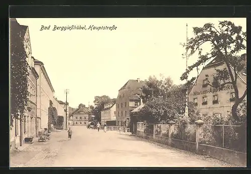 AK Bad Berggiesshübel, Hauptstrasse mit Marien-Apotheke