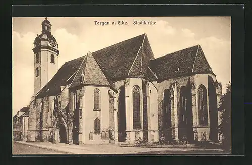 AK Torgau / Elbe, an der Stadtkirche