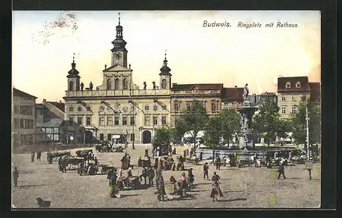 AK Budweis / Ceske Budejovice, Ringplatz mit Rathaus